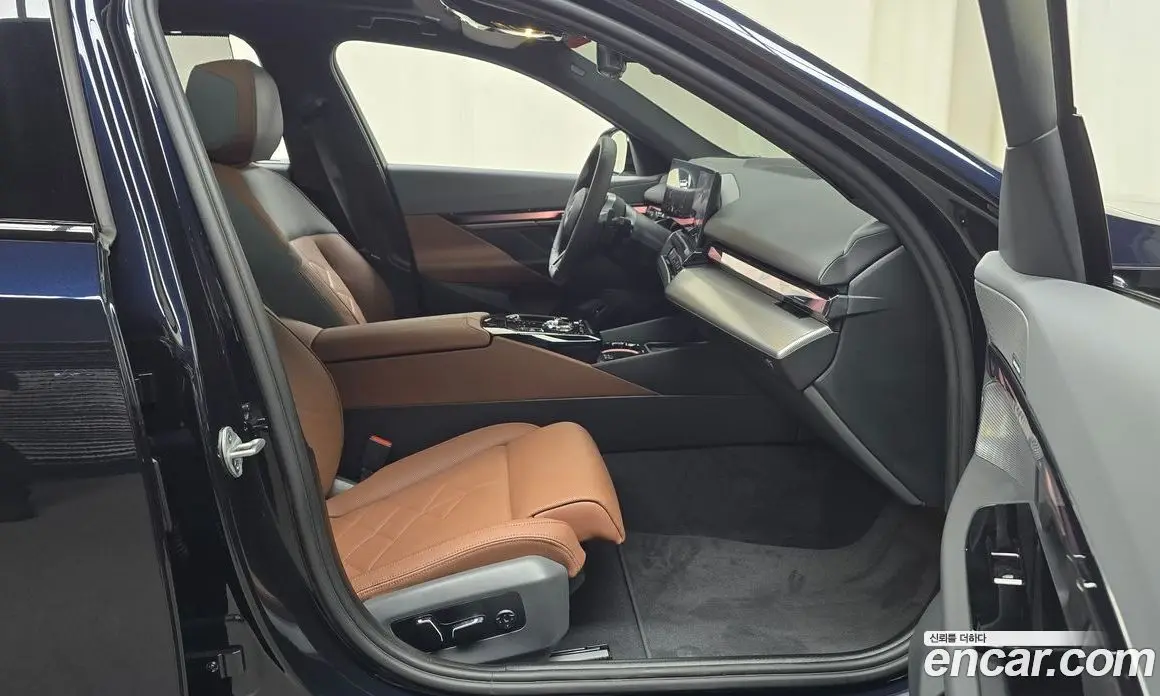BMW 5 серия 2026 2.0 автомат (гидро), фото 15 BMW 5 серия 2026 2.0 автомат (гидро), фото 15