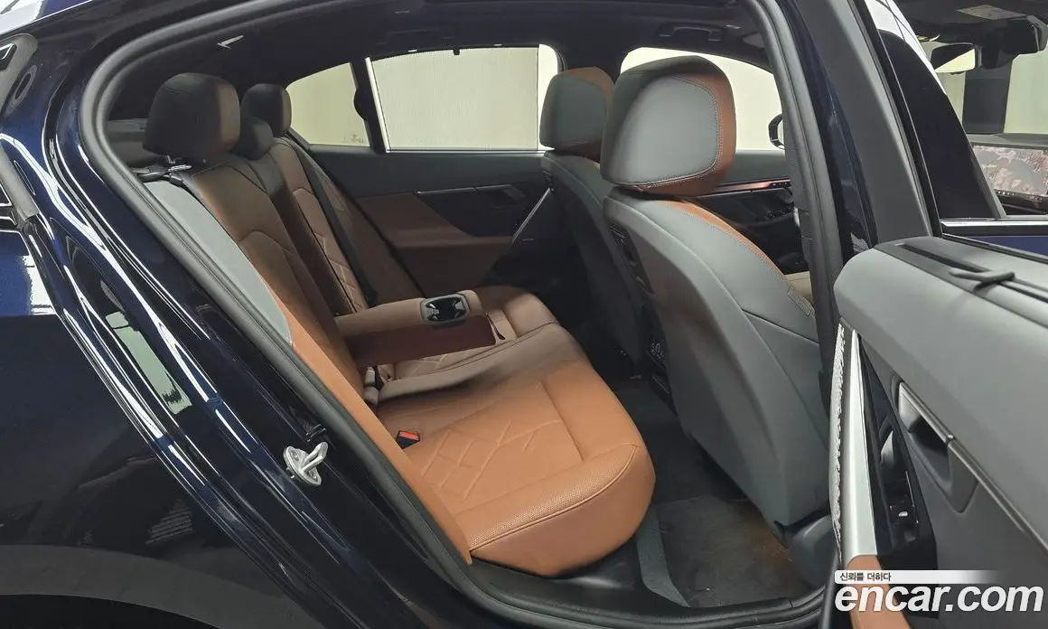 BMW 5 серия 2026 2.0 автомат (гидро), фото 16 BMW 5 серия 2026 2.0 автомат (гидро), фото 16