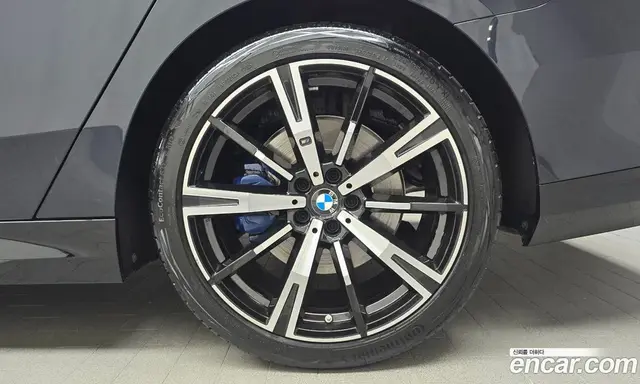 BMW 5 серия 2026 2.0 автомат (гидро), миниатюра 6 BMW 5 серия 2026 2.0 автомат (гидро), миниатюра 6