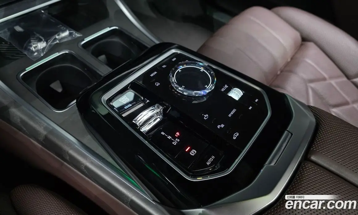 BMW 7 серия 2023 3.0 автомат (гидро), фото 12 BMW 7 серия 2023 3.0 автомат (гидро), фото 12