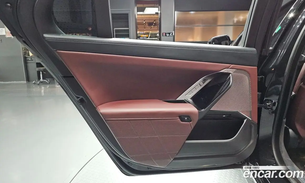 BMW 7 серия 2025 3.0 автомат (гидро), фото 14 BMW 7 серия 2025 3.0 автомат (гидро), фото 14