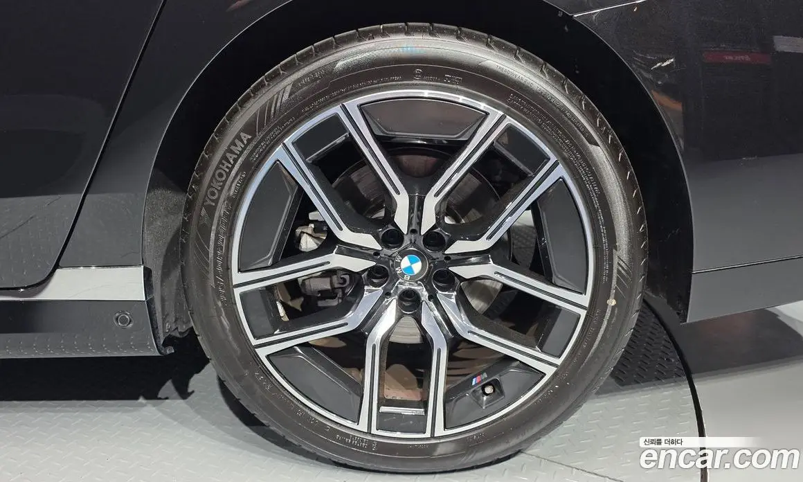 BMW 7 серия 2025 3.0 автомат (гидро), фото 6 BMW 7 серия 2025 3.0 автомат (гидро), фото 6