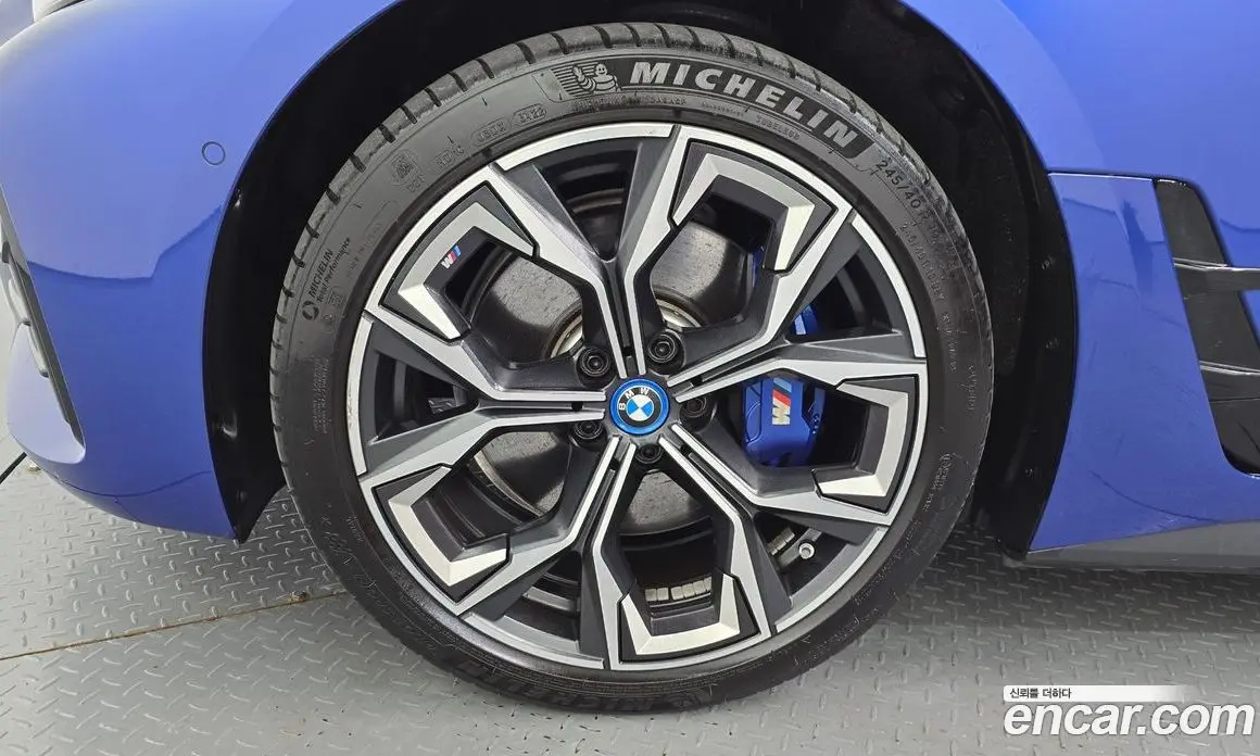 BMW i4 2022 0.2 автомат (гидро), фото 4