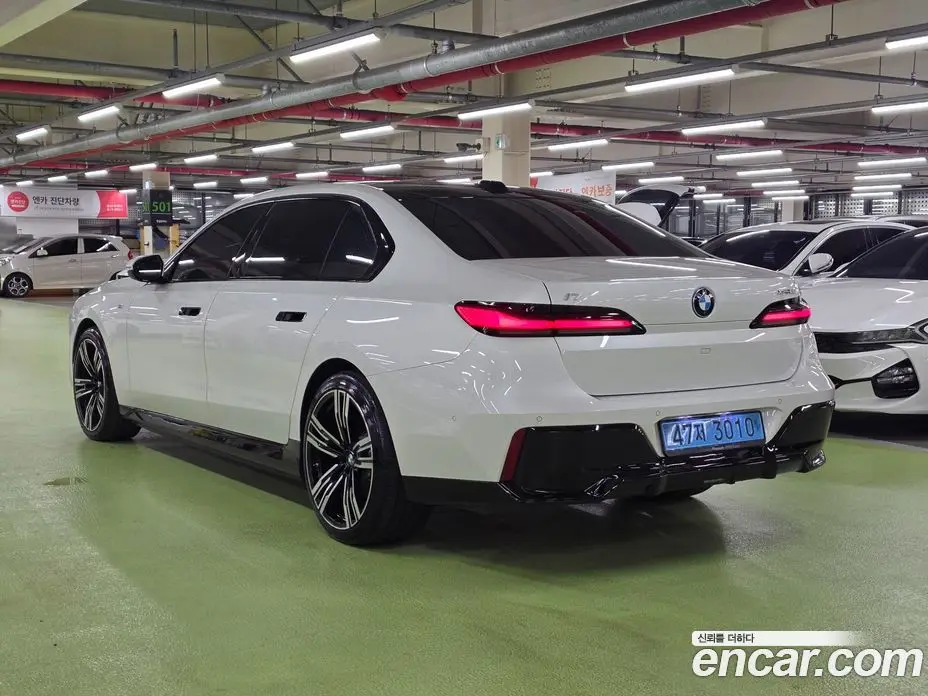 BMW i7 2023 0.3 автомат (гидро), фото 6