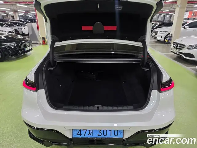 BMW i7 2023 0.3 автомат (гидро), миниатюра 7