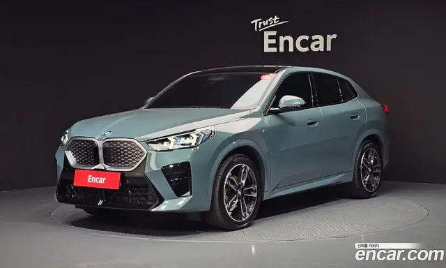 BMW iX2, 2024, 28 801 км