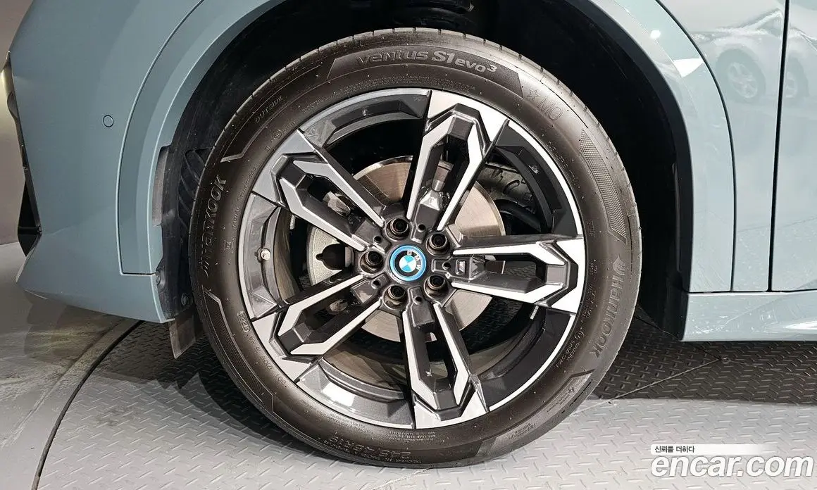 BMW iX2 2024 0.2 автомат (гидро), фото 5 BMW iX2 2024 0.2 автомат (гидро), фото 5