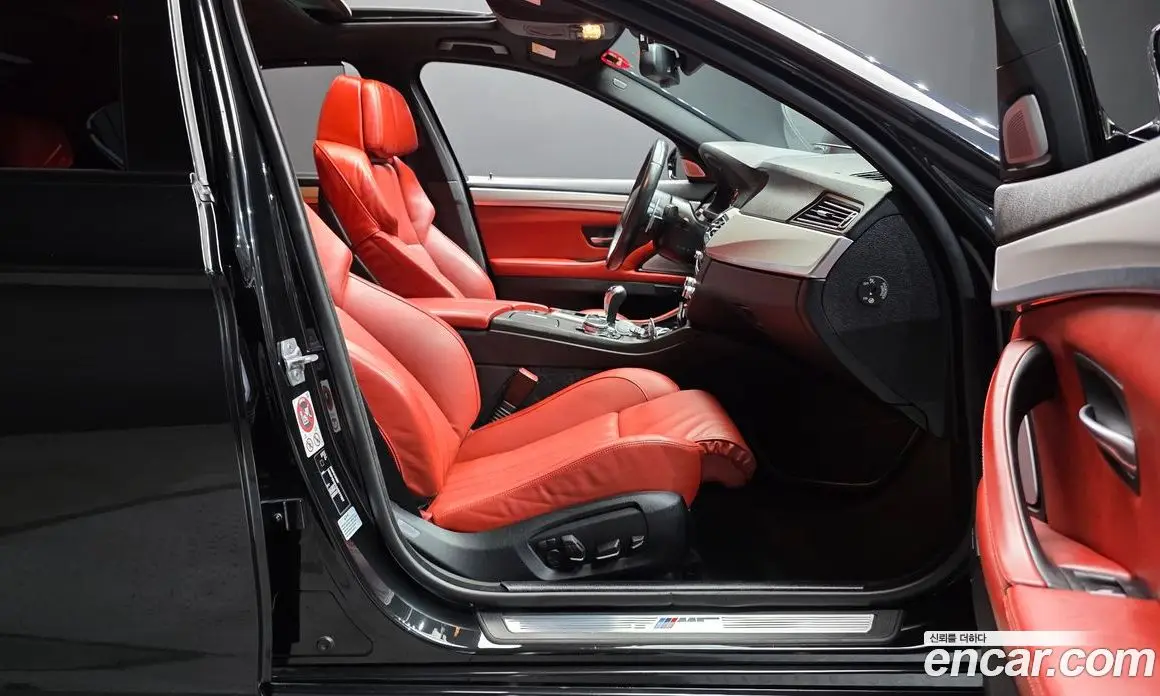 BMW M5 2016 4.4 автомат (гидро), фото 12 BMW M5 2016 4.4 автомат (гидро), фото 12