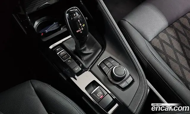 BMW X1 2021 2.0 автомат (гидро), миниатюра 12