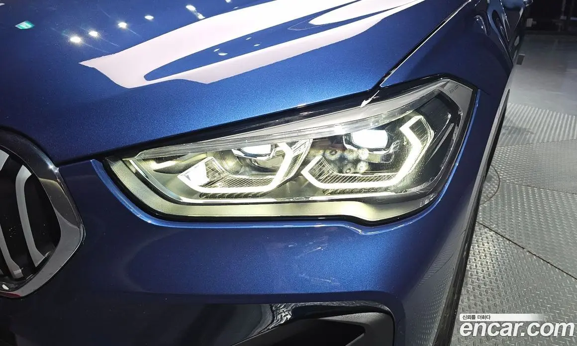 BMW X1 2021 2.0 автомат (гидро), фото 8