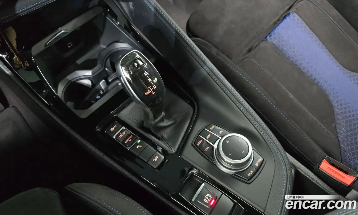 BMW X2 2022 2.0 автомат (гидро), фото 12