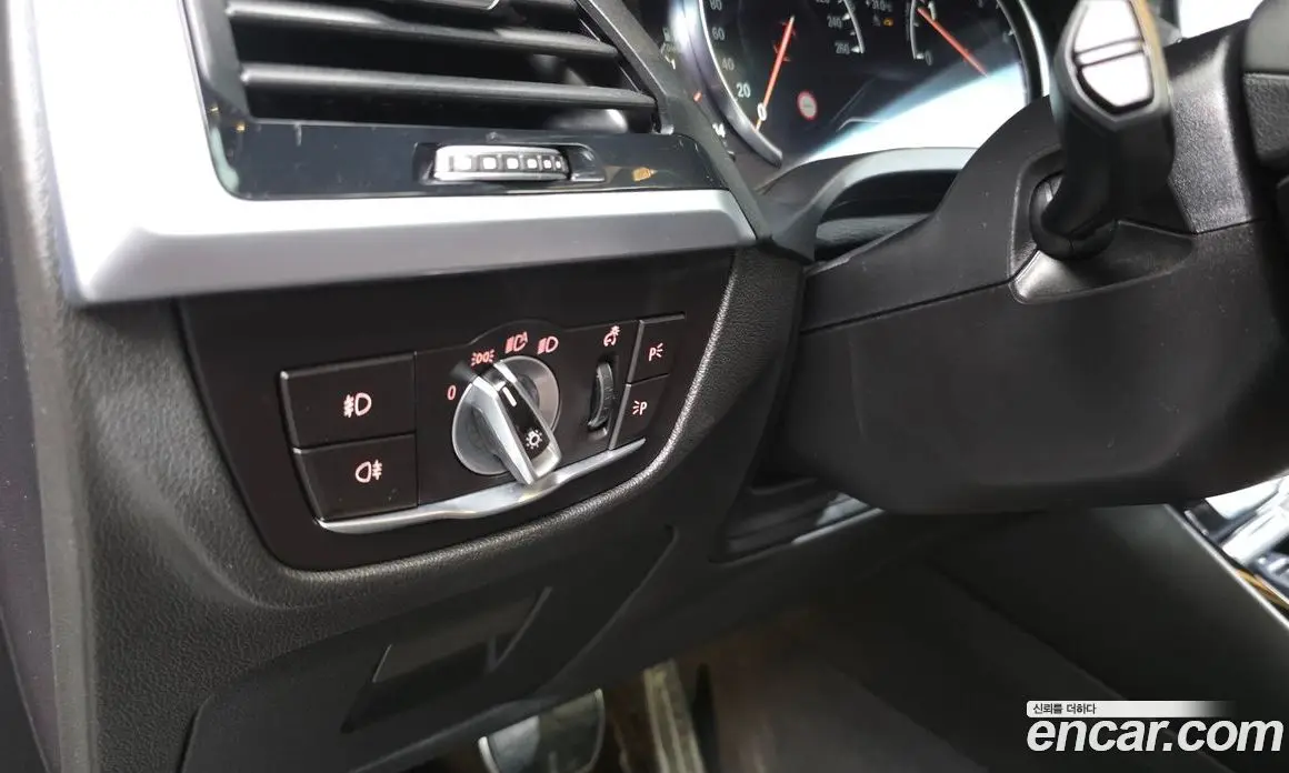 BMW X3 2019 2.0 автомат (гидро), фото 19
