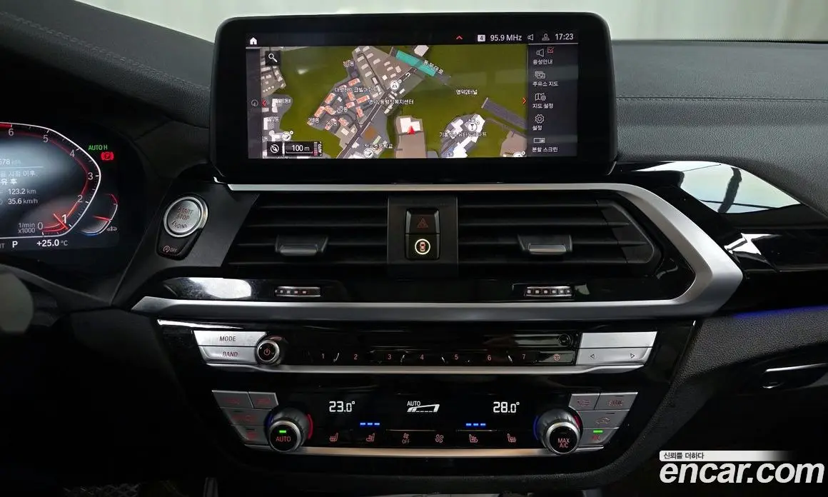 BMW X3 2021 2.0 автомат (гидро), фото 19