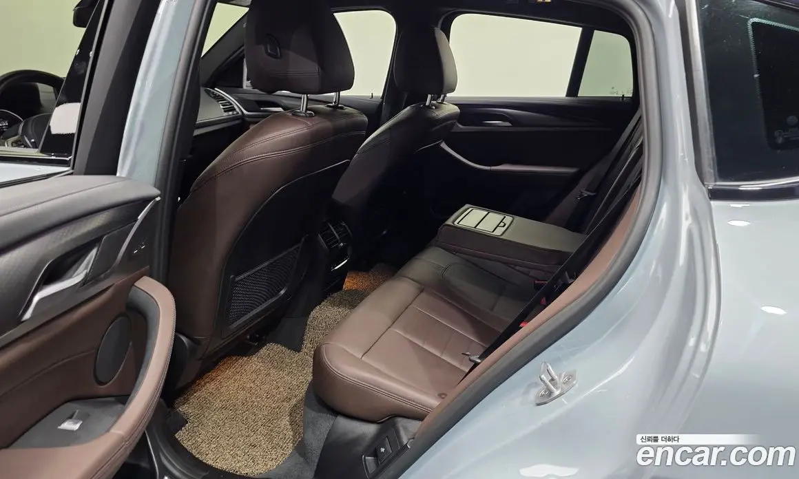 BMW X4 2024 2.0 автомат (гидро), фото 15