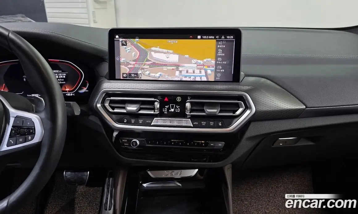 BMW X4 2024 2.0 автомат (гидро), фото 19