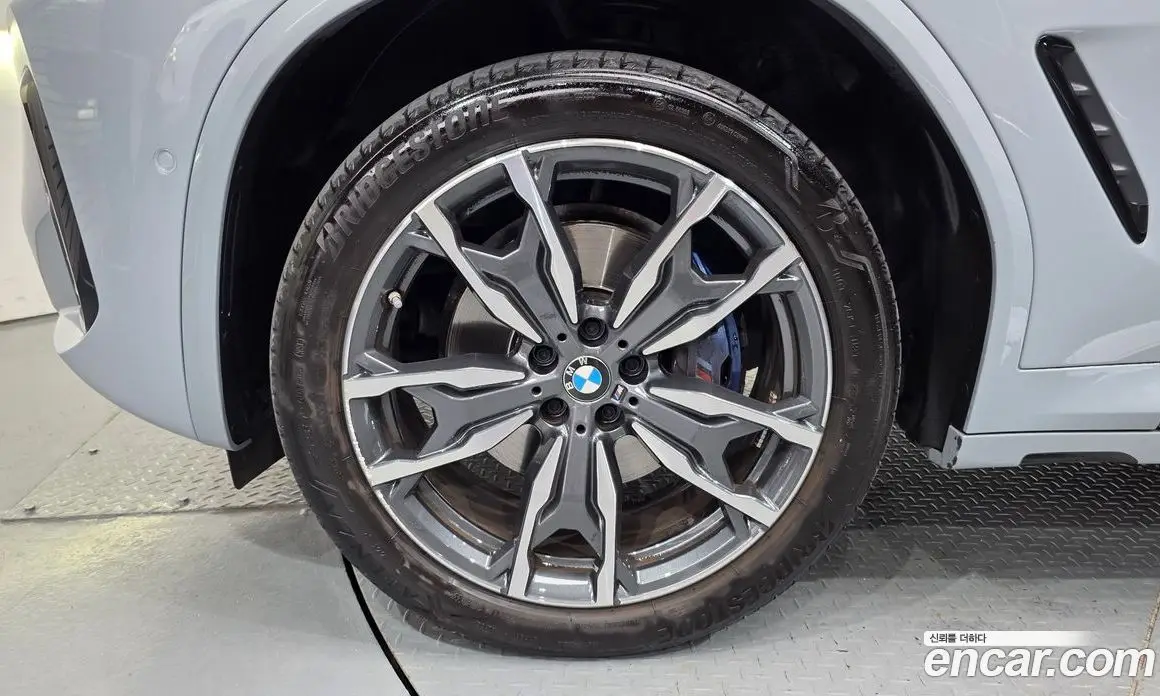 BMW X4 2024 2.0 автомат (гидро), фото 4