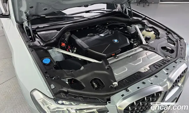 BMW X4 2024 2.0 автомат (гидро), миниатюра 5