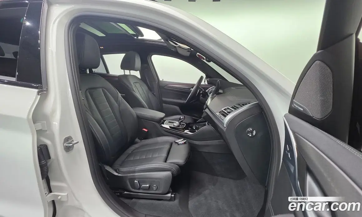 BMW X4 2025 2.0 автомат (гидро), фото 13