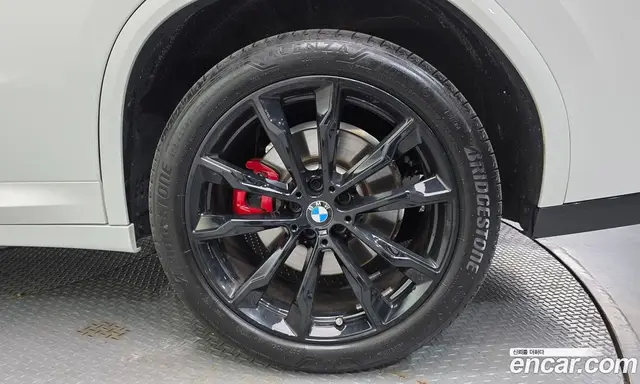 BMW X4 2025 2.0 автомат (гидро), миниатюра 7