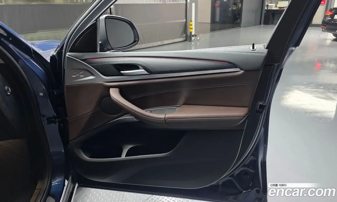 BMW X4 2025 2.0 автомат (гидро), фото 15
