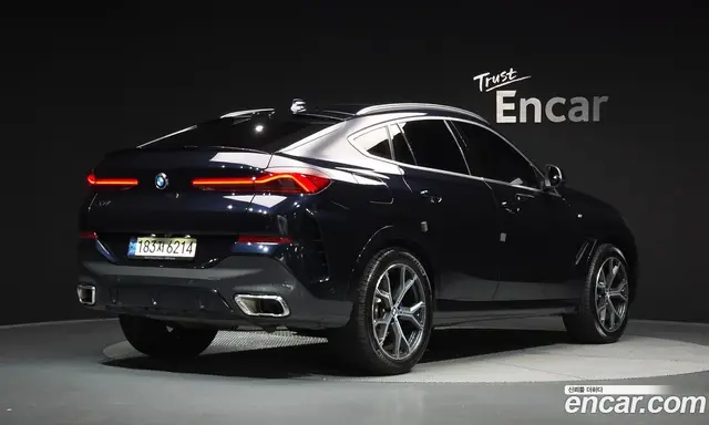 BMW X6 2023 3.0 автомат (гидро), миниатюра 2
