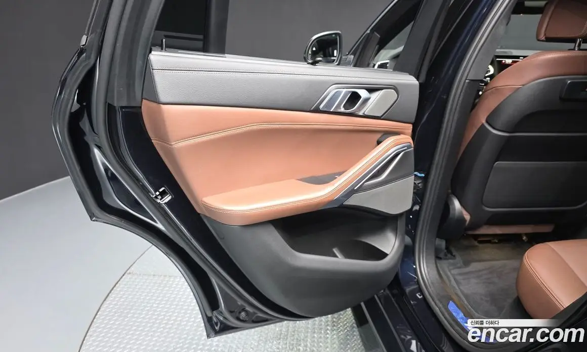 BMW X6 2023 3.0 автомат (гидро), фото 15
