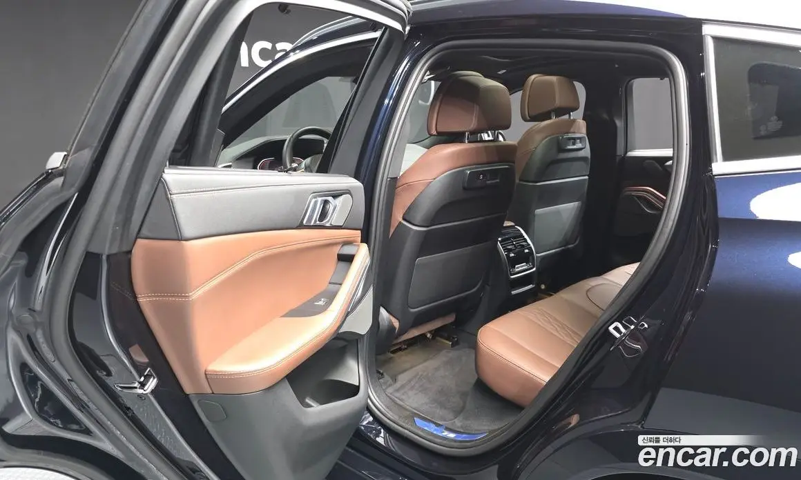 BMW X6 2023 3.0 автомат (гидро), фото 16
