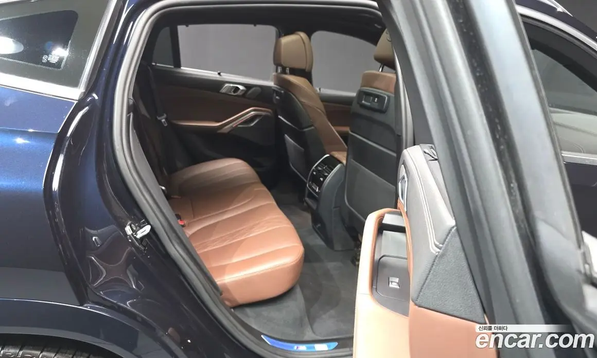 BMW X6 2023 3.0 автомат (гидро), фото 18