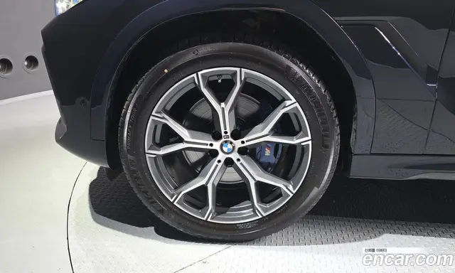 BMW X6 2023 3.0 автомат (гидро), миниатюра 5