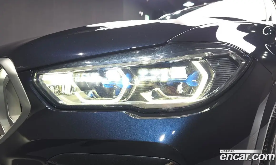 BMW X6 2023 3.0 автомат (гидро), фото 8