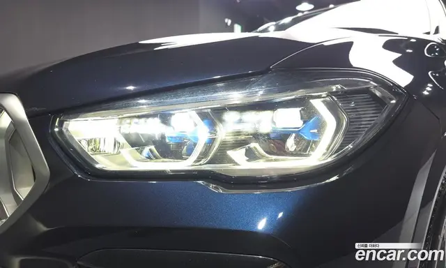 BMW X6 2023 3.0 автомат (гидро), миниатюра 8