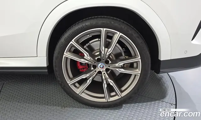 BMW X6 2023 4.4 автомат (гидро), миниатюра 7 BMW X6 2023 4.4 автомат (гидро), миниатюра 7