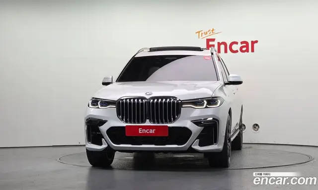 BMW X7 2021 3.0 автомат (гидро), миниатюра 3