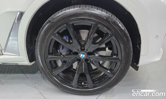 BMW X7 2021 3.0 автомат (гидро), миниатюра 7