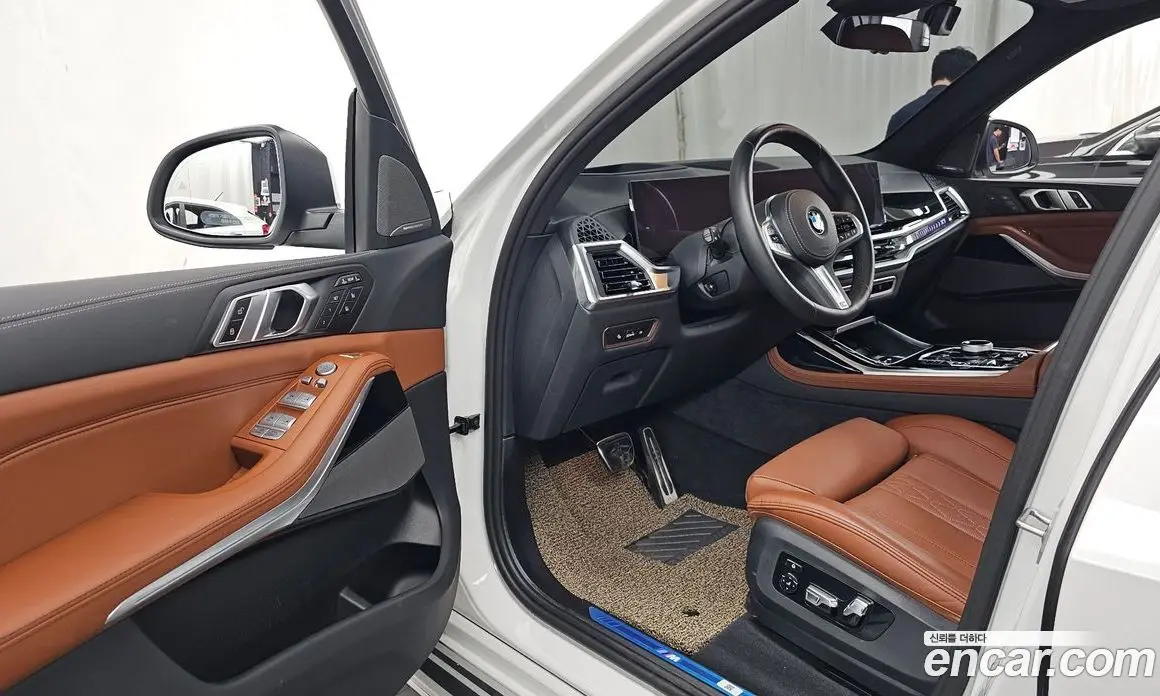 BMW X7 2024 3.0 автомат (гидро), фото 13
