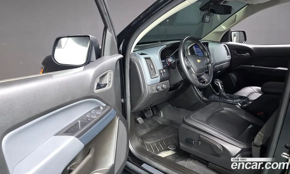 Chevrolet Colorado 2022 3.6 автомат (гидро), фото 13