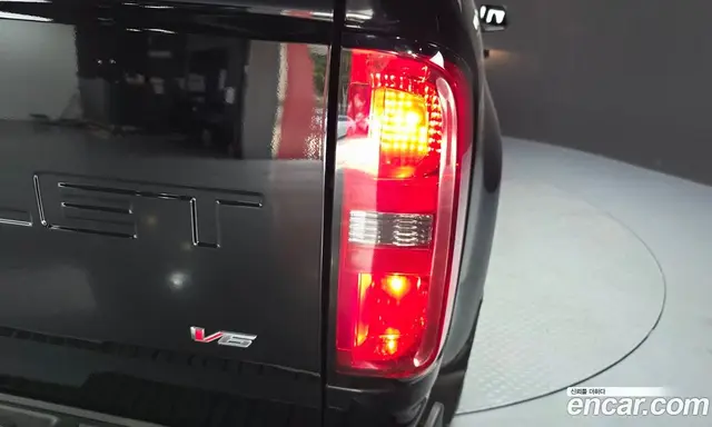 Chevrolet Colorado 2022 3.6 автомат (гидро), миниатюра 9