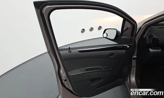 Chevrolet Spark 2012 1.0 автомат (гидро), миниатюра 12