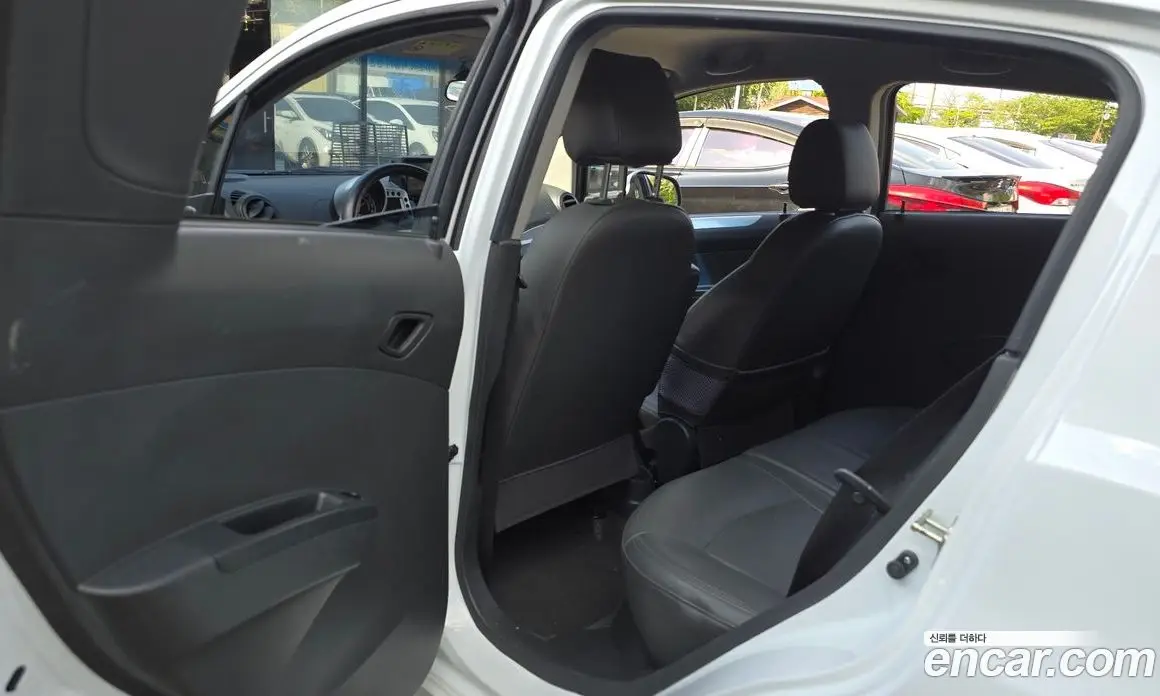 Chevrolet Spark 2013 1.0 автомат (гидро), фото 16