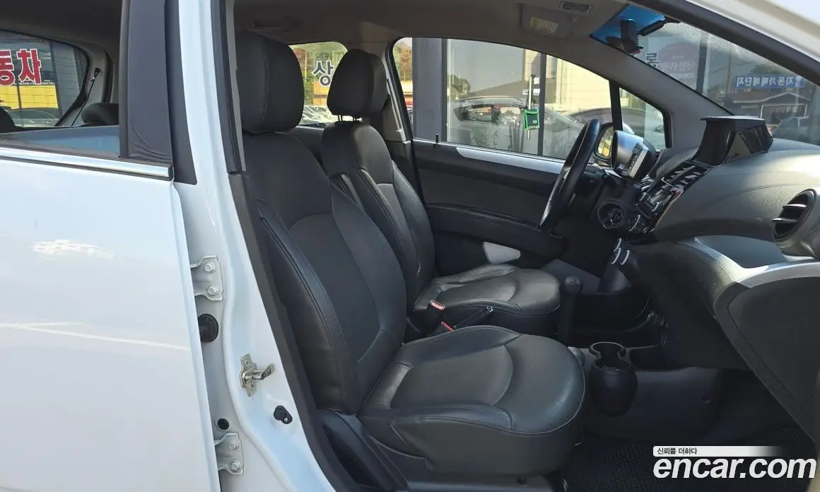 Chevrolet Spark 2013 1.0 автомат (гидро), фото 17