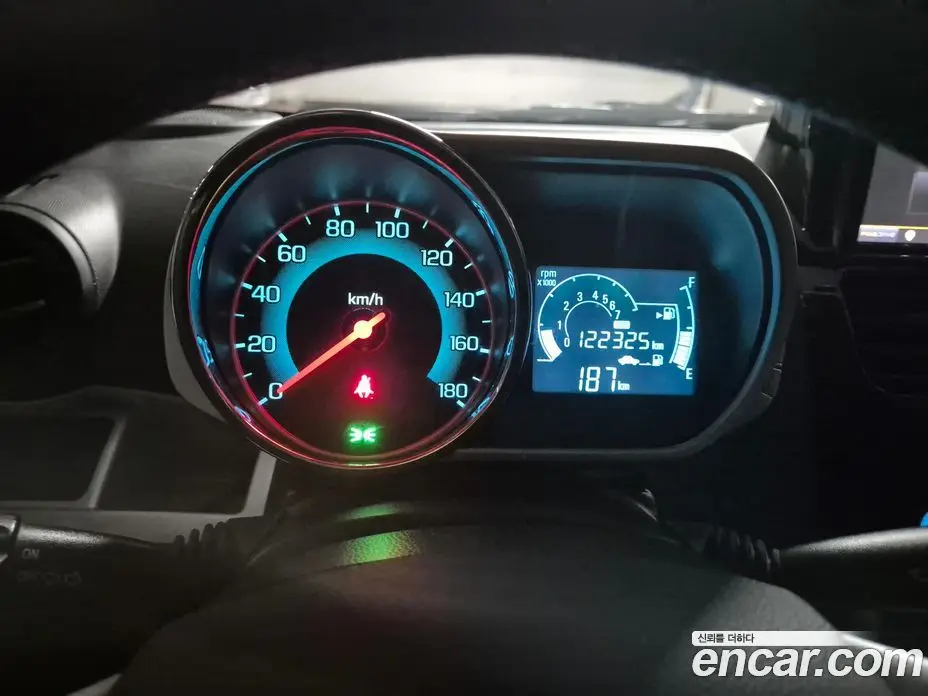 Chevrolet Spark 2014 1.0 автомат (гидро), фото 9