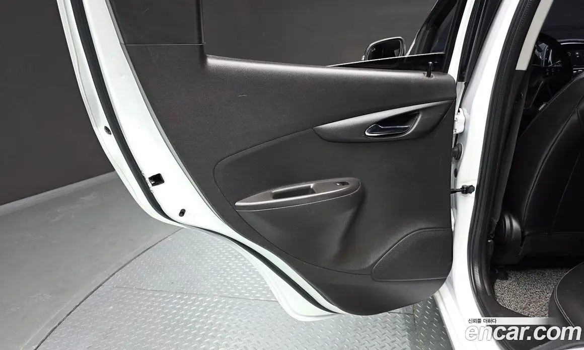 Chevrolet Spark 2019 1.0 автомат (гидро), фото 15 Chevrolet Spark 2019 1.0 автомат (гидро), фото 15