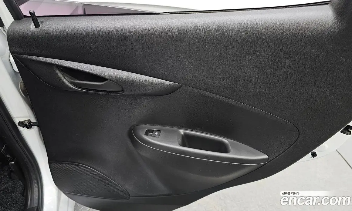 Chevrolet Spark 2019 1.0 автомат (гидро), фото 15