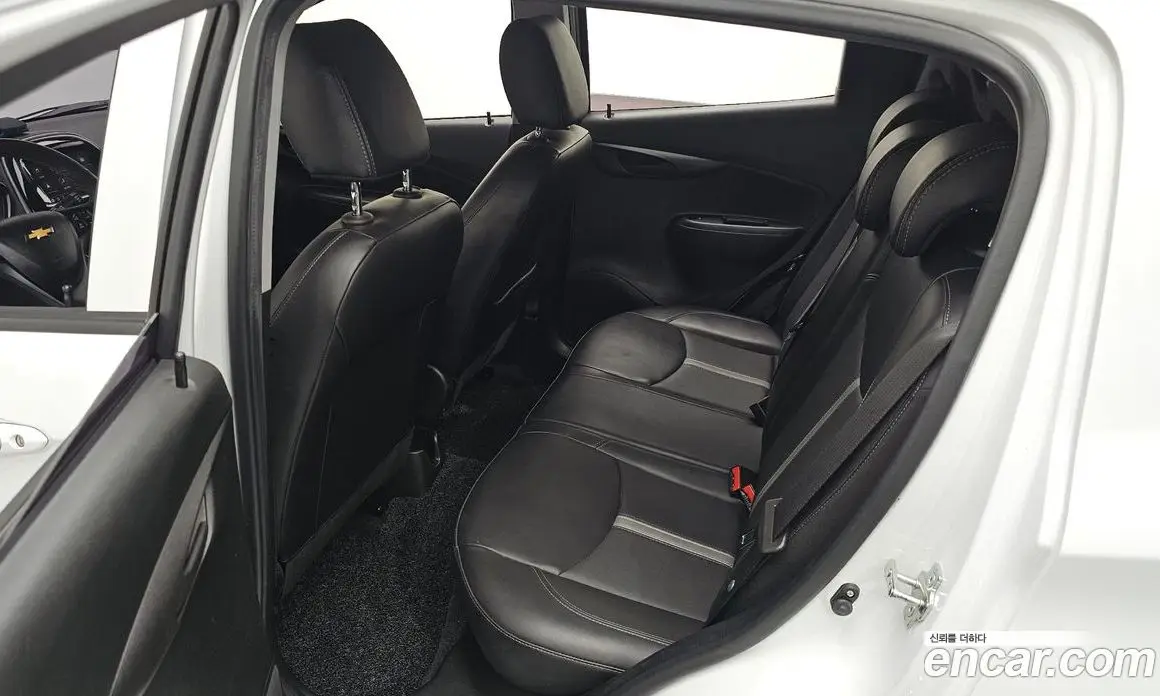 Chevrolet Spark 2019 1.0 автомат (гидро), фото 17