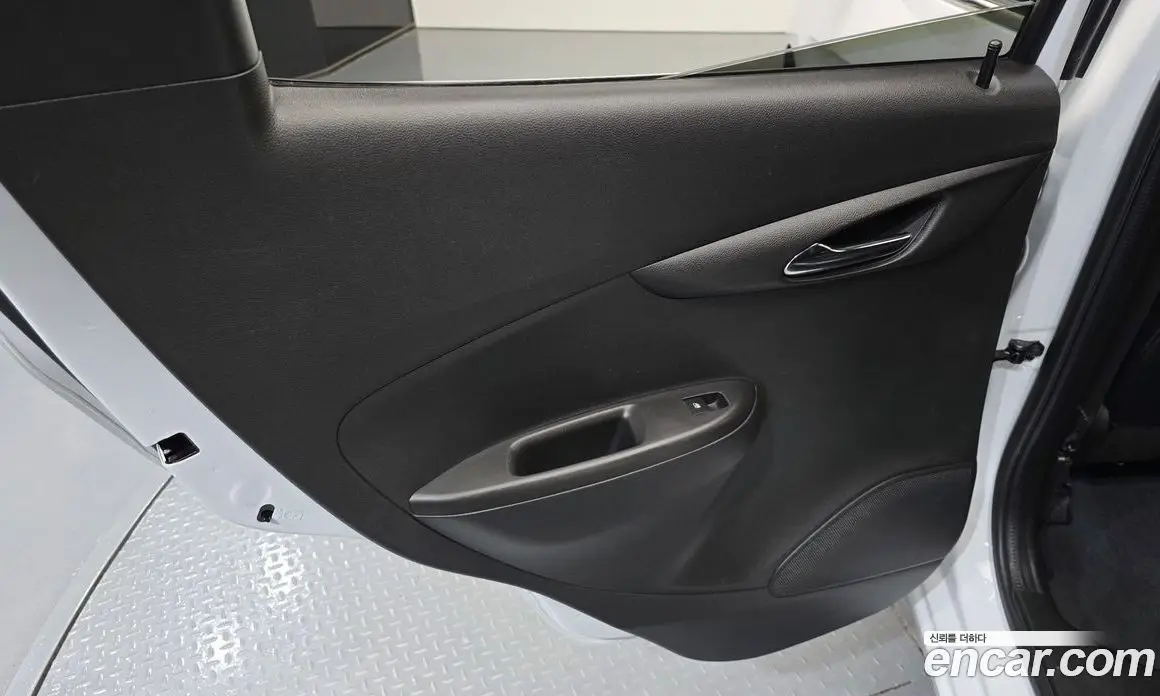 Chevrolet Spark 2019 1.0 автомат (гидро), фото 15 Chevrolet Spark 2019 1.0 автомат (гидро), фото 15