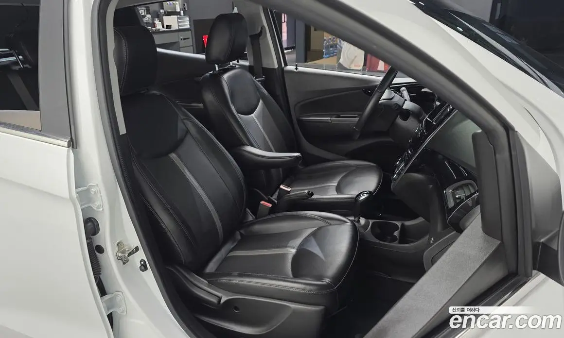 Chevrolet Spark 2019 1.0 автомат (гидро), фото 16 Chevrolet Spark 2019 1.0 автомат (гидро), фото 16