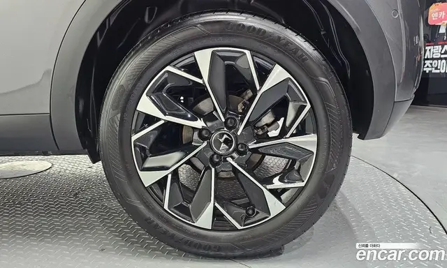 Citroen DS3 2023 1.5 автомат (гидро), миниатюра 7 Citroen DS3 2023 1.5 автомат (гидро), миниатюра 7