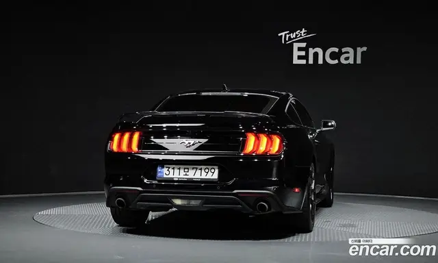 Ford Mustang 2023 2.3 автомат (гидро), миниатюра 3 Ford Mustang 2023 2.3 автомат (гидро), миниатюра 3