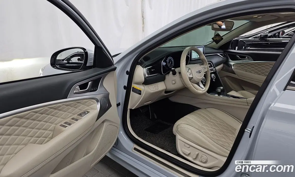 Genesis G70 2018 3.3 автомат (гидро), фото 13 Genesis G70 2018 3.3 автомат (гидро), фото 13