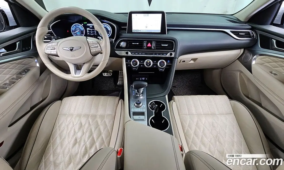 Genesis G70 2018 3.3 автомат (гидро), фото 10 Genesis G70 2018 3.3 автомат (гидро), фото 10